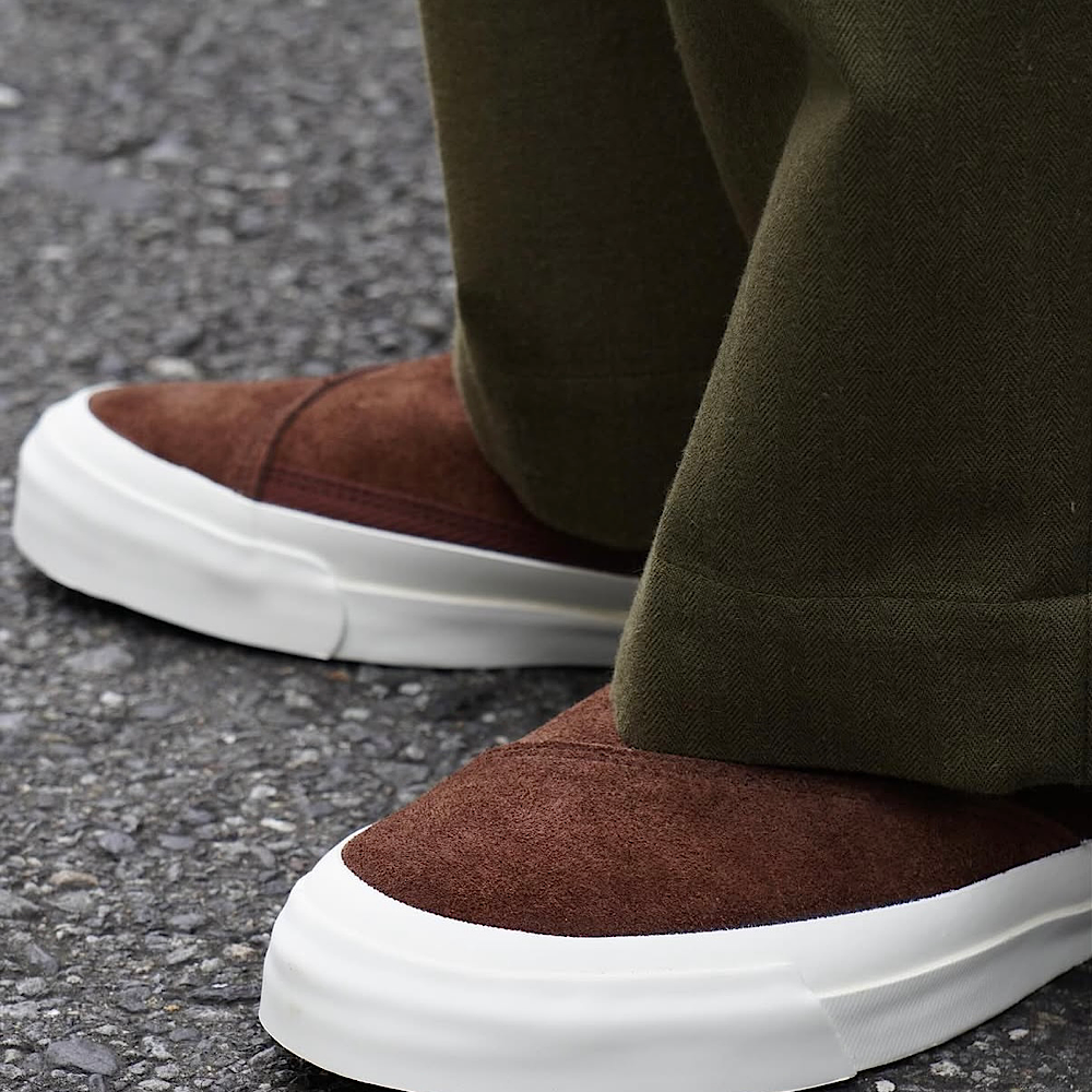 ASAHI - BELTED SLIP- ON SUEDE - Brown - KF20691-1