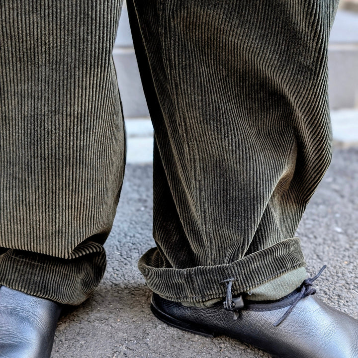 SOUTH2 WEST8 - Belted Logger Pant - C/R 9W Corduroy - RW610