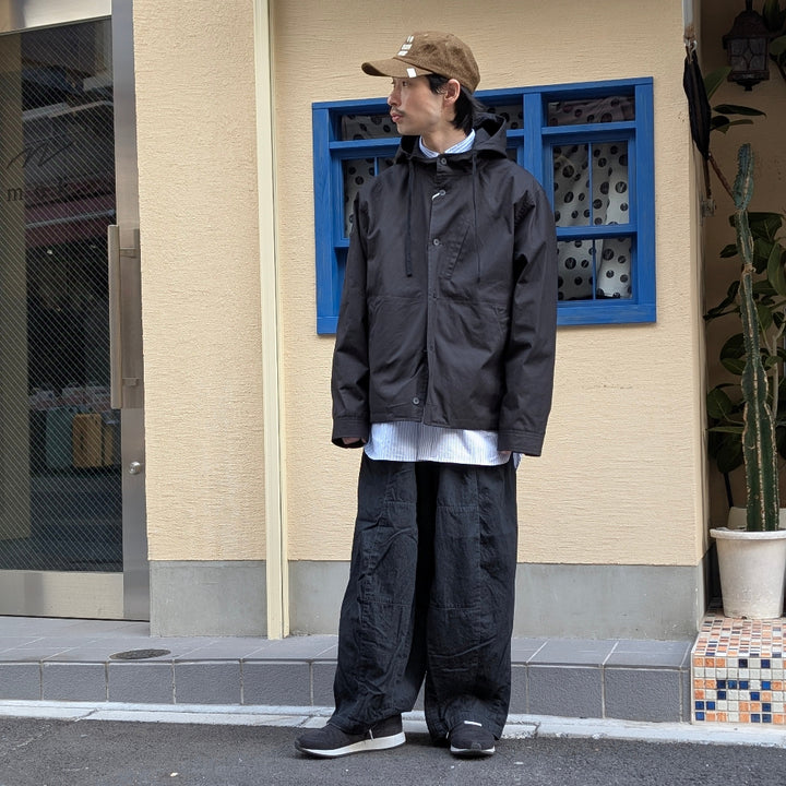 BRENA - Hood Coach Jacket - High Count Vintage Ox Black - HOOD-F25