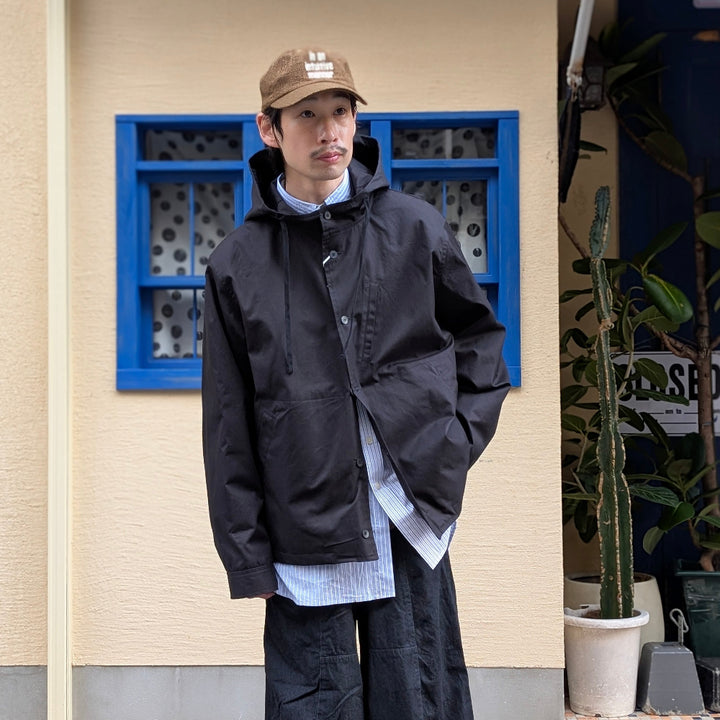 BRENA - Hood Coach Jacket - High Count Vintage Ox Black - HOOD-F25